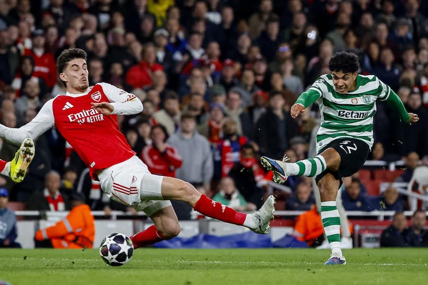 Arsenal klarer sig knebent videre