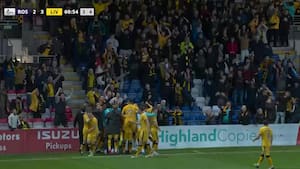 Livingston scorer livsvigtigt langskudsmål