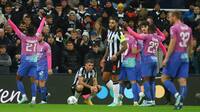 Engelsk chok: Milan sender Newcastle ud af Europa