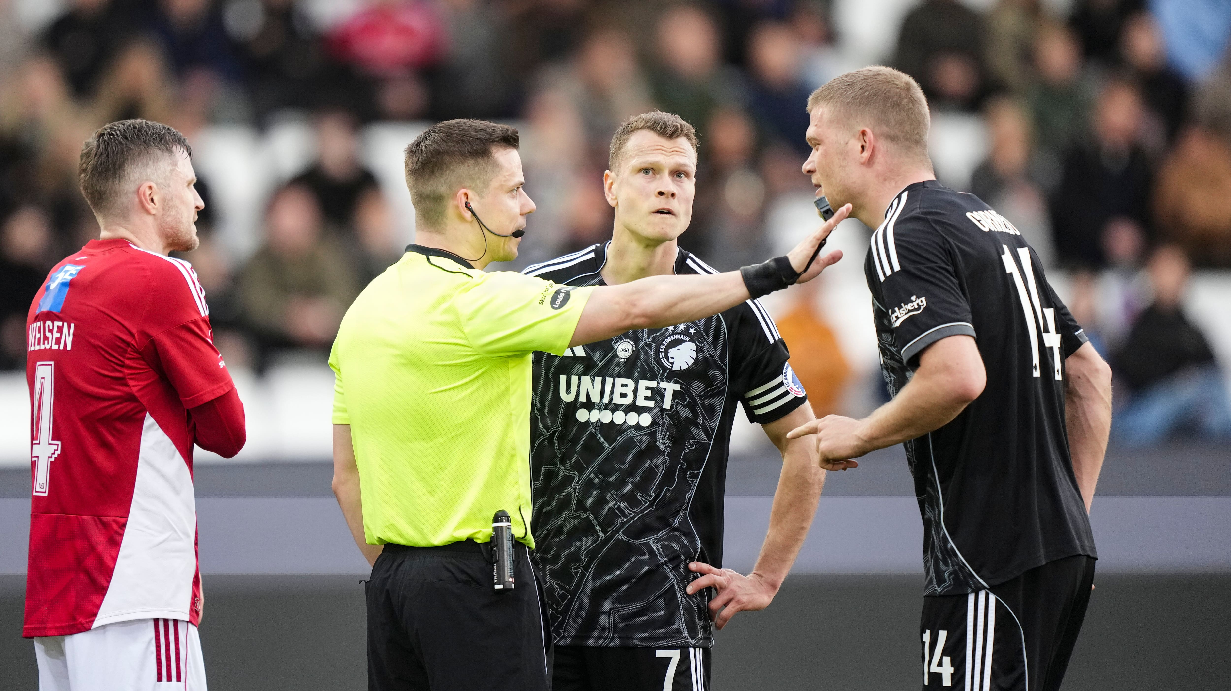 Brøndby og FC København får store bøder efter derby | Viaplay Sport News