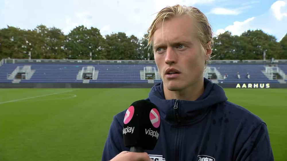 Ubekymret Bech: 'Spiller god fodbold'