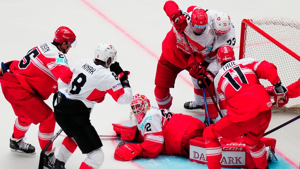 Danmark falder mod VM-sølvvinderne efter stor fight