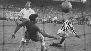 70 år siden Juventus med dansk trio overvandt alt og alle i Danmark
