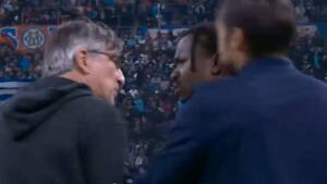 Uskønne billeder: Lookman rasende efter udskiftning