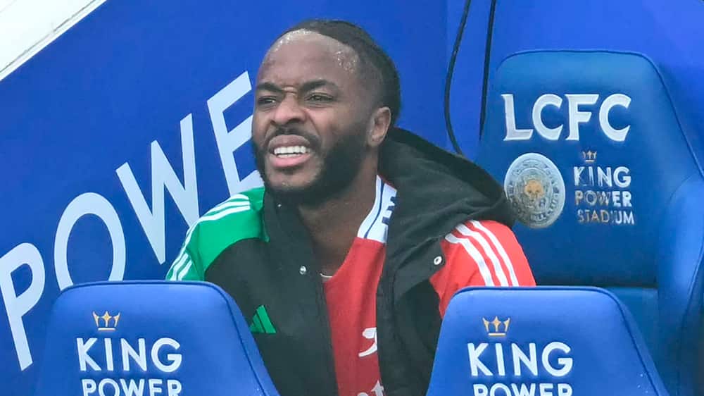 Sterling bytter plads med sin fantasiven