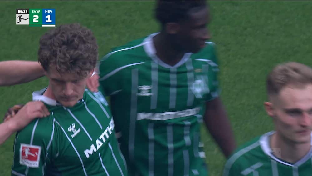 Målmonsteret Stage scorer vanvittigt langskudsmål