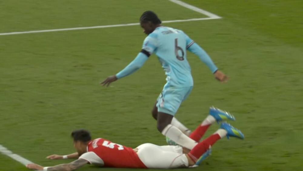 Så du det? Arsenal-spiller dybt uheldig