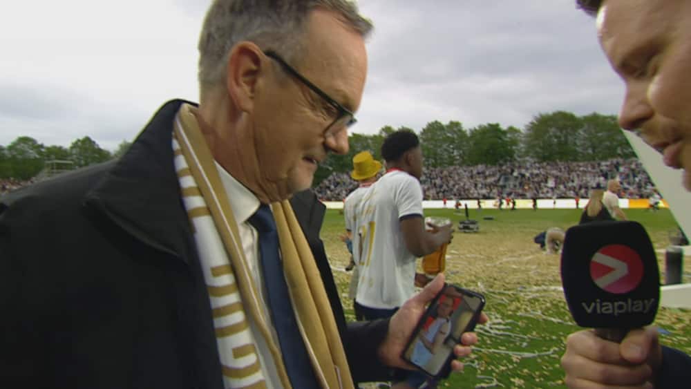 AGF-formand viser tatovering frem: 'Det var ren pleasure'