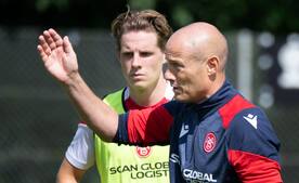 Derfor har de skiftet anfører: Se interview med AaB-træneren