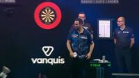 Vildt: Luke Humphries afgør kampen med en perfekt 9-darter