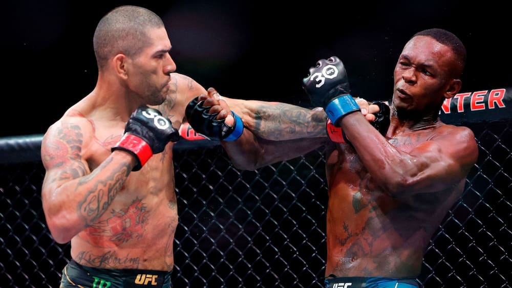 Israel Adesanya er tilbage i oktagonen på søndag