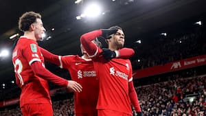 Tre gyldne minutter redder Liverpool fra nederlag