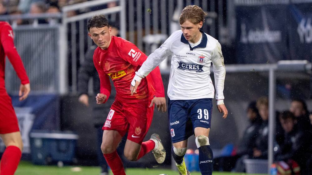 Ung AGF-profil: Lige før jeg foretrækker kunstgræs