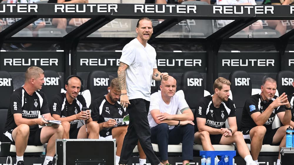 Gladbach fyrer træneren efter skrækstart