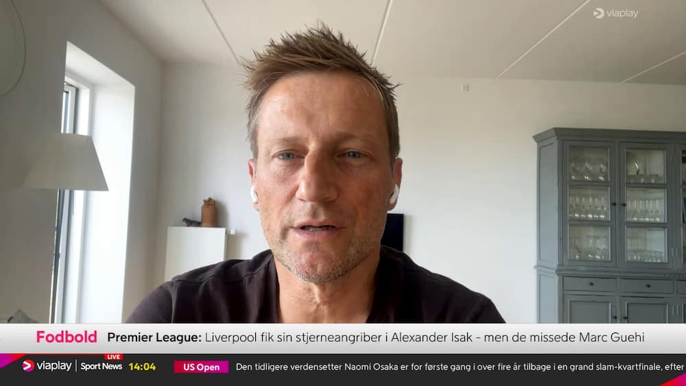 Slot med stort puslespil foran sig: 'Det er store navne'