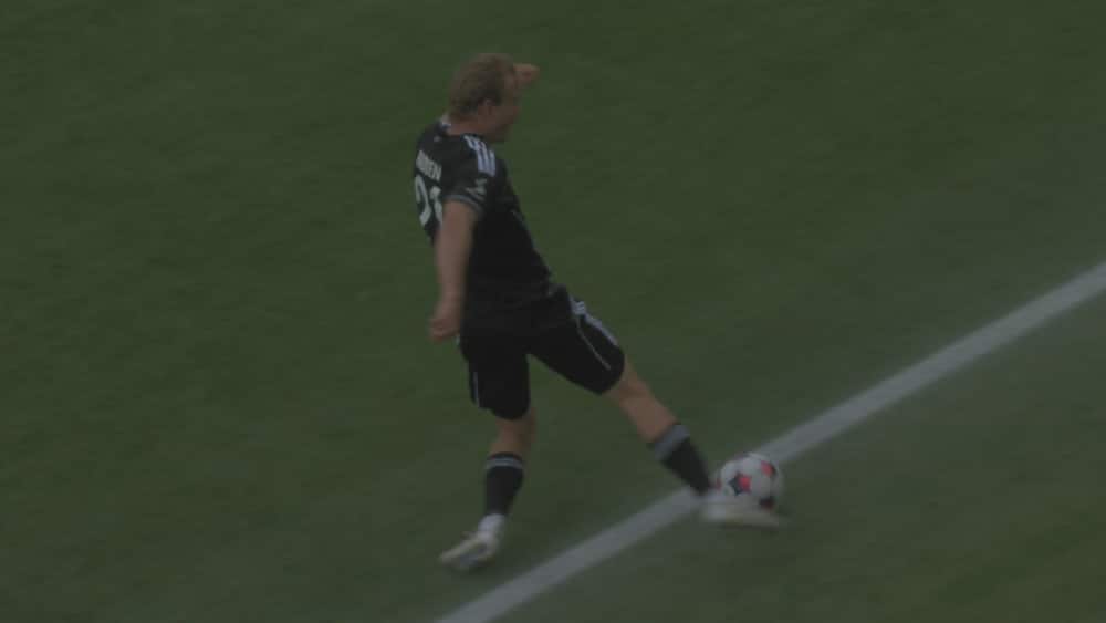 Var bolden ude? Delaney sender FCK foran 2-0