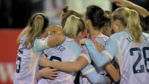 Miedema-raket sikrer Arsenal-sejr over Liverpool