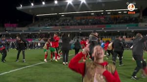 Geniale billeder: Marokko-spillere i tårer efter VM-avancement