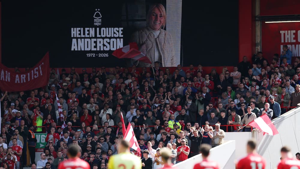 Se den rørende hyldest til Elliot Andersons afdøde mor