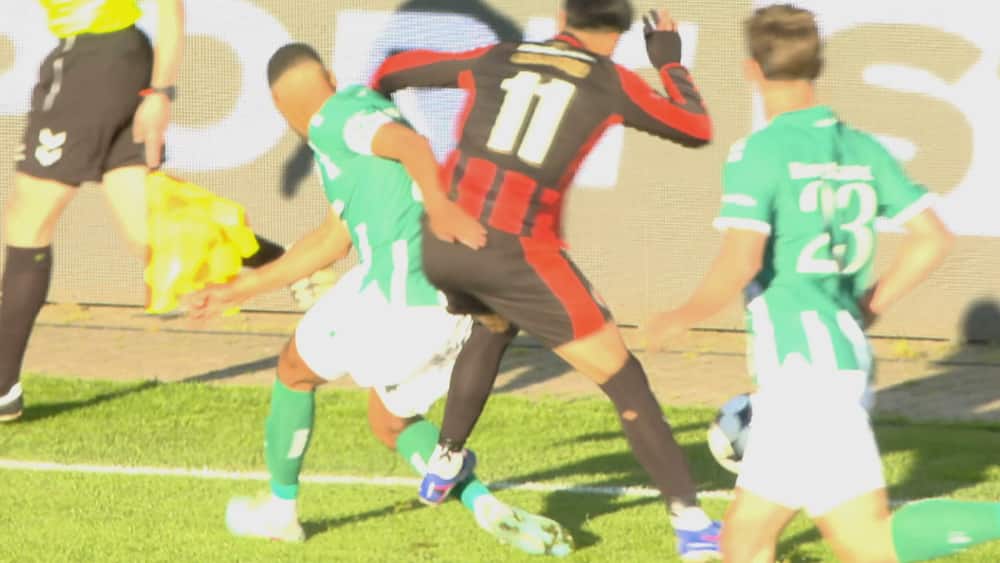 Stemplet af Osorio: 'Klokkeklart rødt kort'