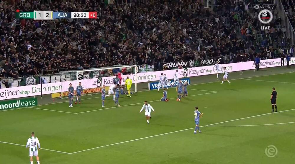 Av, av: Ajax smider sejr og potentielt mesterskabet i 99. minut - se målet