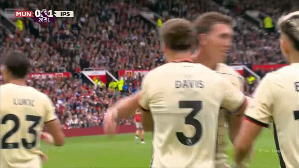 Ups'er på Old Trafford: Ipswich tager føringen