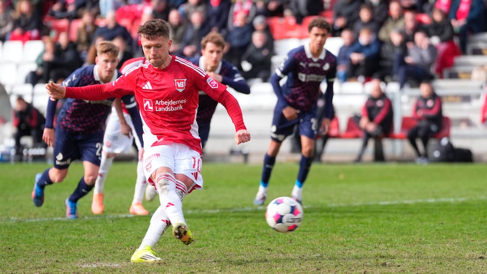 Vejle straffer Randers med sen straffescoring