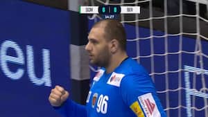 Vanvittigt: Füchse-keeper redder fire straffekast i træk