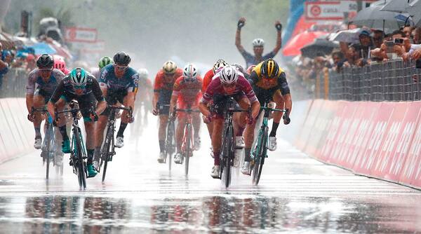 udrydde Intens hård Italiensk sprinter tager fjerde etapesejr i år i Giroen » TV3 SPORT
