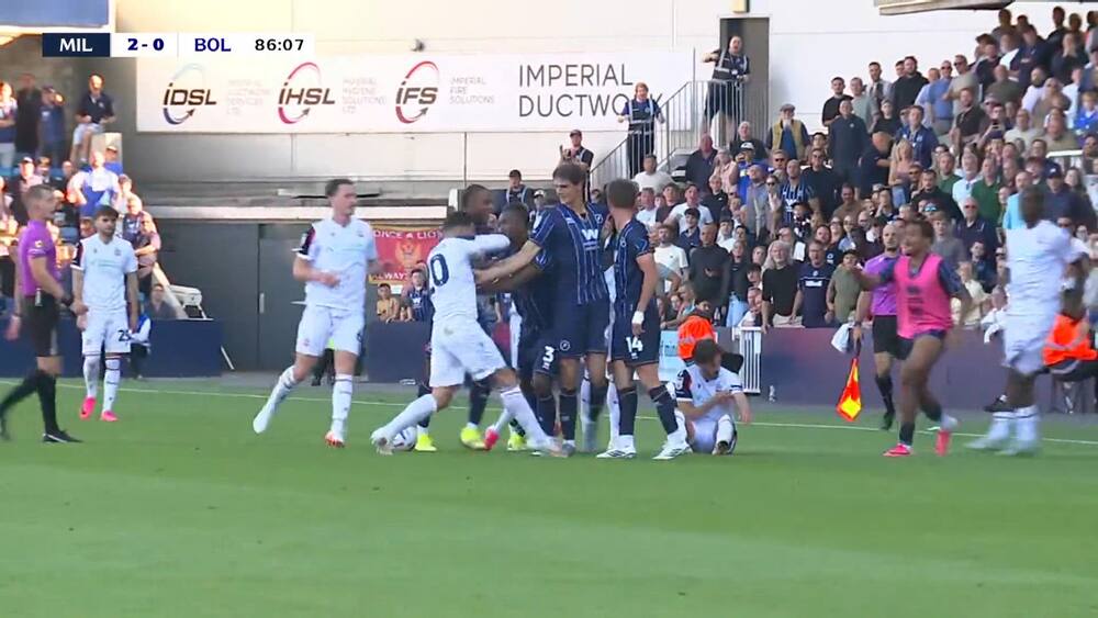 Dobbelt rødt i Championship-duel
