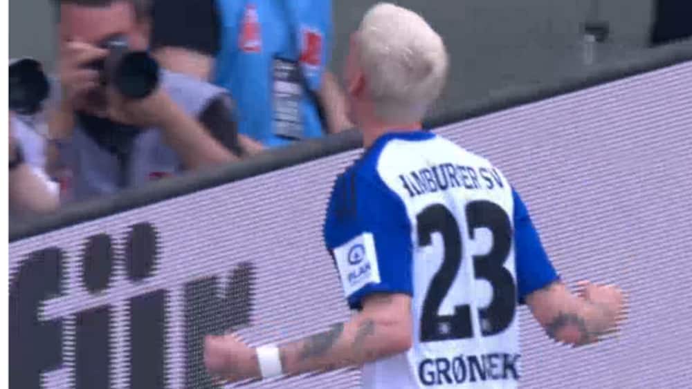 Albert Grønbæk scorer for første gang i HSV