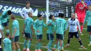 Skulle Links have straffe her? Spillerne er uenige