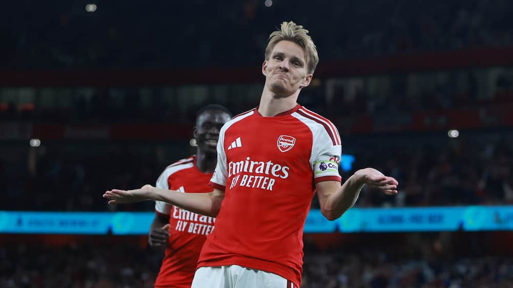 Arsenal vinder overbevisende i sæsonåbner