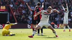 Højdepunkter: Højlund scorer og afværger United-nederlag