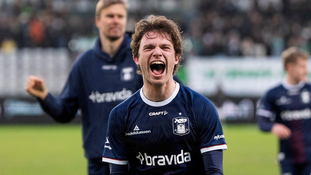 AGF hijackede handel: Magnus Knudsen havde underskrevet med en anden klub