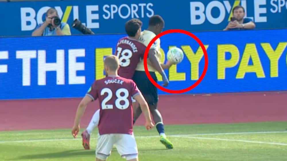 Indrømmer fejl: Everton snydt for straffe mod West Ham
