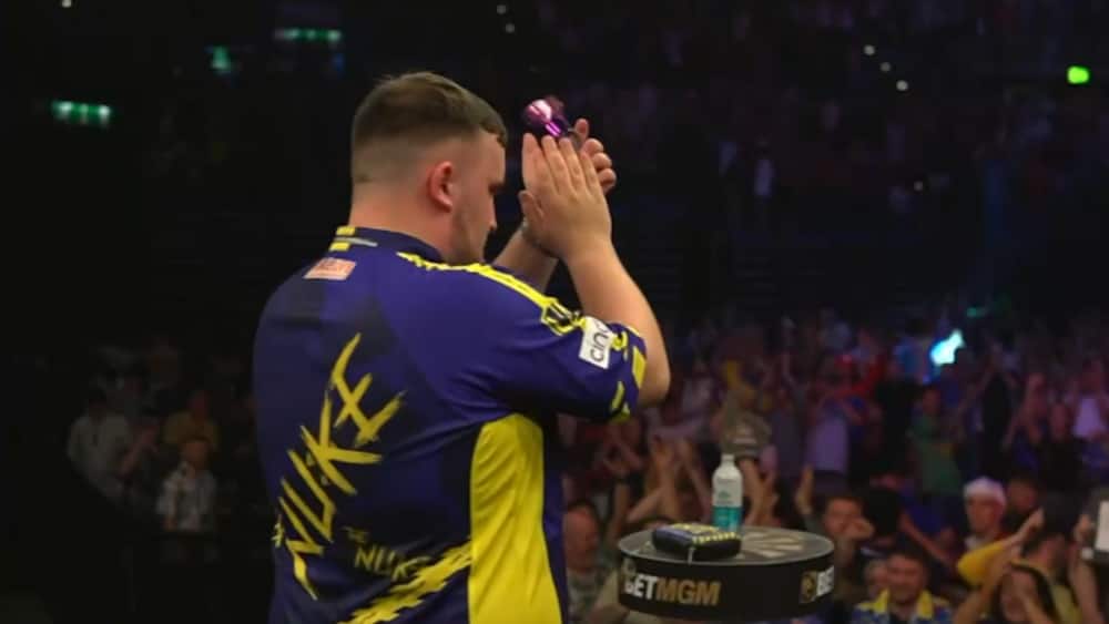 Littler slår van Gerwen og vinder i Birmingham