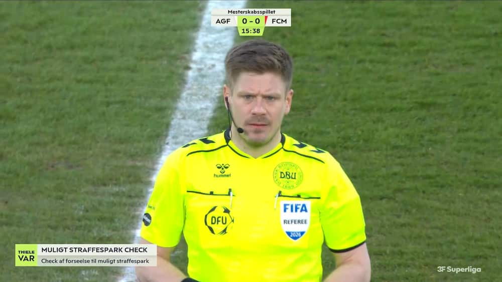 Kæmpe VAR-drama: AGF vil have straffe