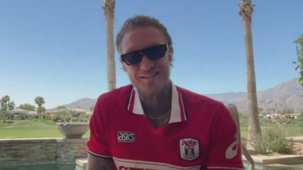 Guldfejring eller AGF-sang? Morten Breum har 'gang i nogle ting'