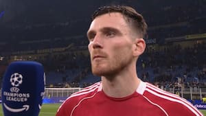 Robertson om Salah: 'Håber at spille med ham igen'