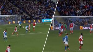 Årets selvmål? Besynderlige scener i League One