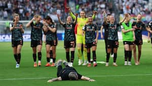 Pernille Harders træner trækker sig efter sæsonen