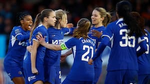 Chelsea genvinder førsteplads