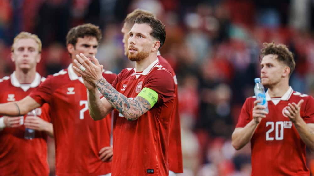 Danmark sejrer efter chokstart