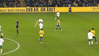 Viborg-spiller kaster op på banen mod Brøndby