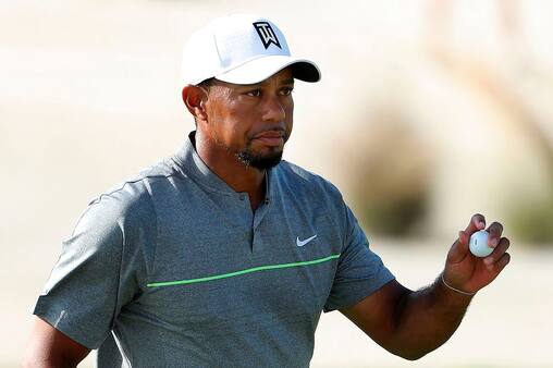 Tiger Woods imponerer og smuldrer i Bahamas