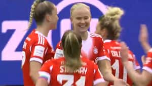 God dag for Harder: Først årets spiller - nu målscorer