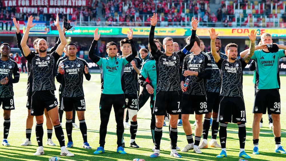 FCK smadrer Silkeborg og er et skridt nærmere Europa
