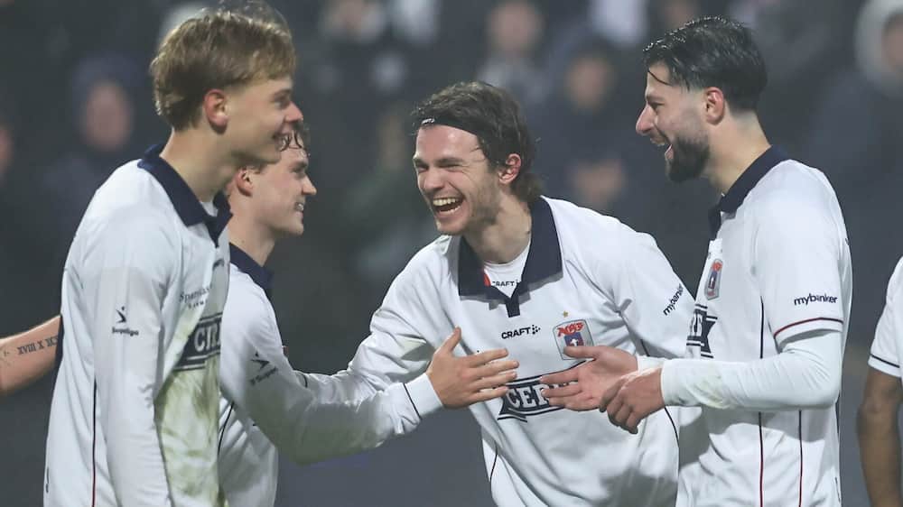 AGF vælter sig i drømmemål i sejr over Viborg