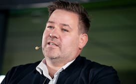 Derfor blev Sune Smith fyret: Se interviewet med FCK-bossen